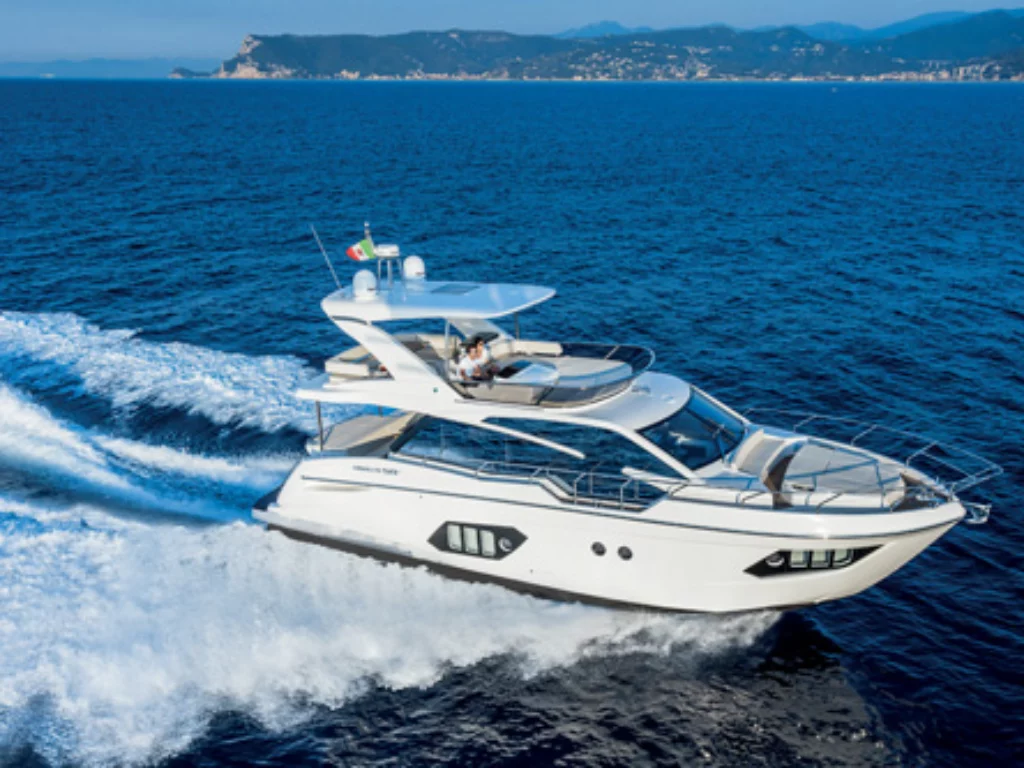 Absolute Yachts 50 Fly