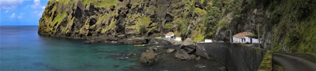 Sao Miguel, porticciolo di Capelas