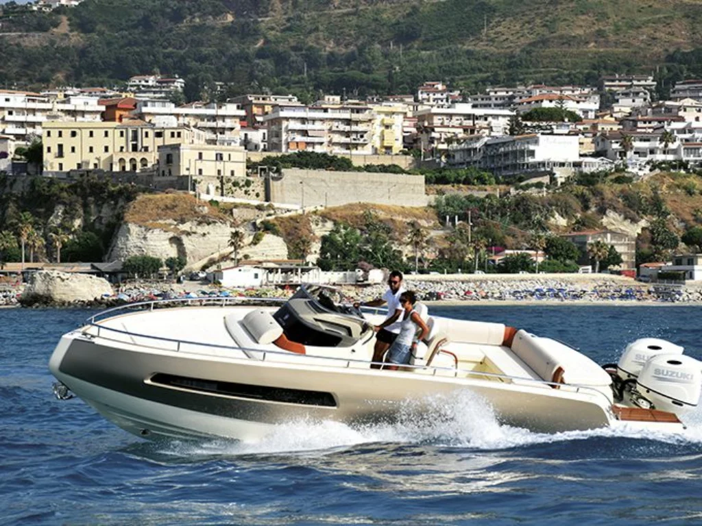 Invictus Yacht GT 280S