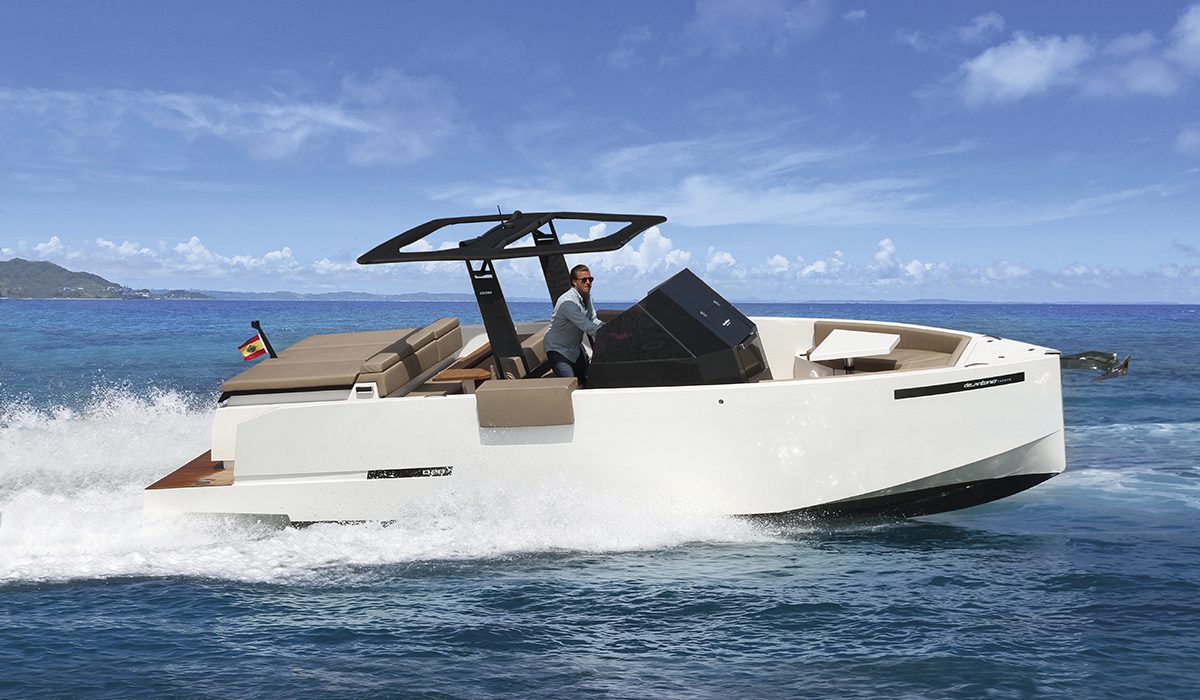 De Antonio Yachts - D28