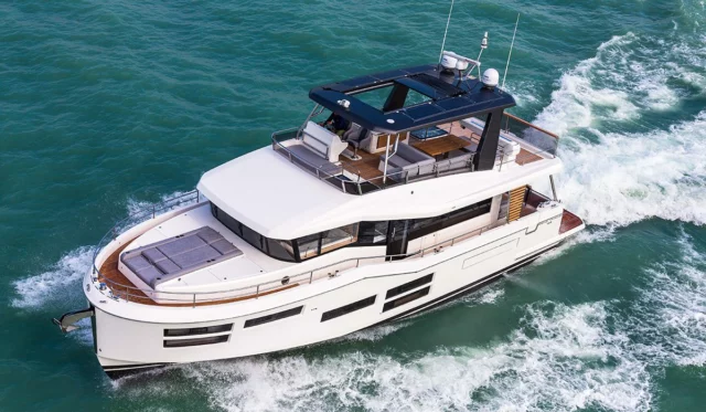 Grand Trawler 62