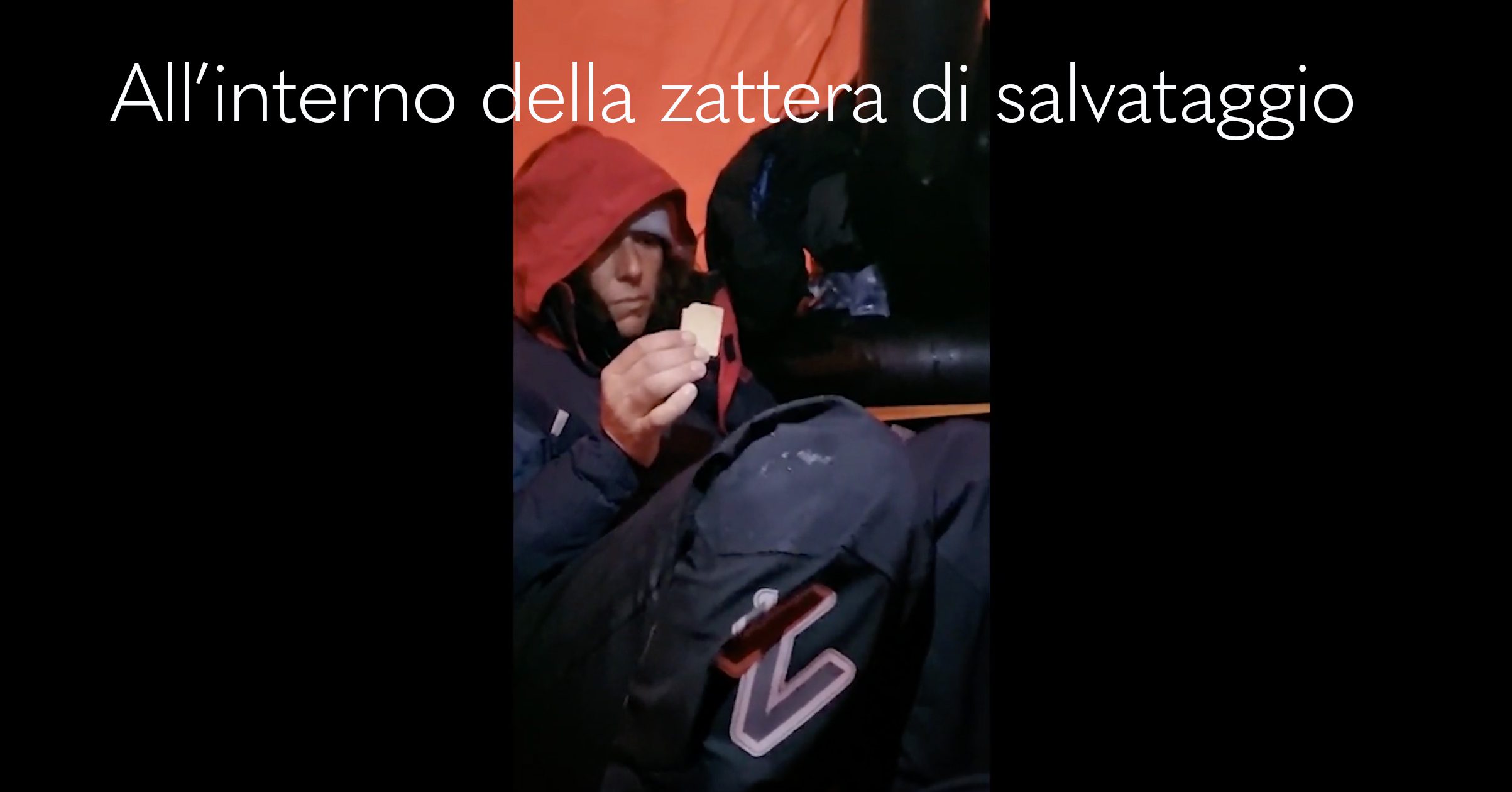 interno-zattera-slavataggio