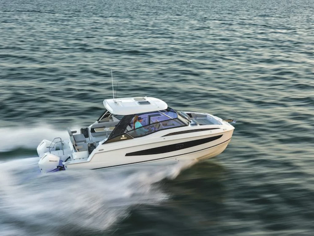 Aquila 32 Sport