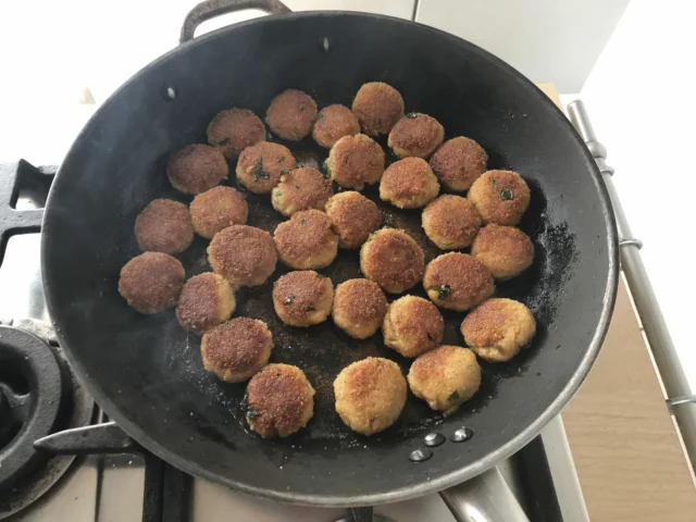 polpette-tonno-impanate-preparazione