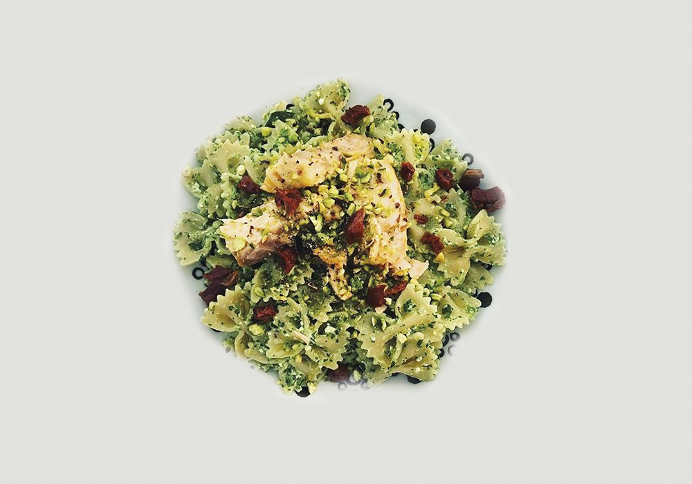 farfalle-farro-salmone-pomodorinisecchi-feta