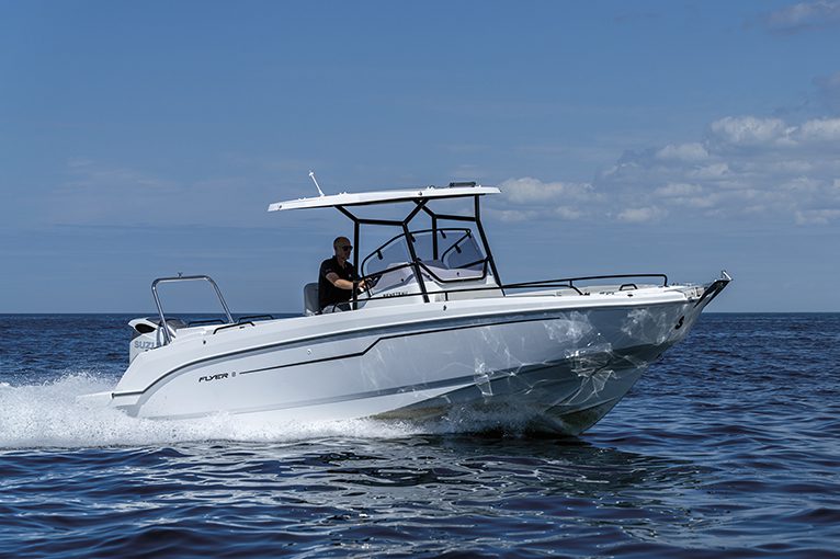 Beneteau-flyer8_spacedeck