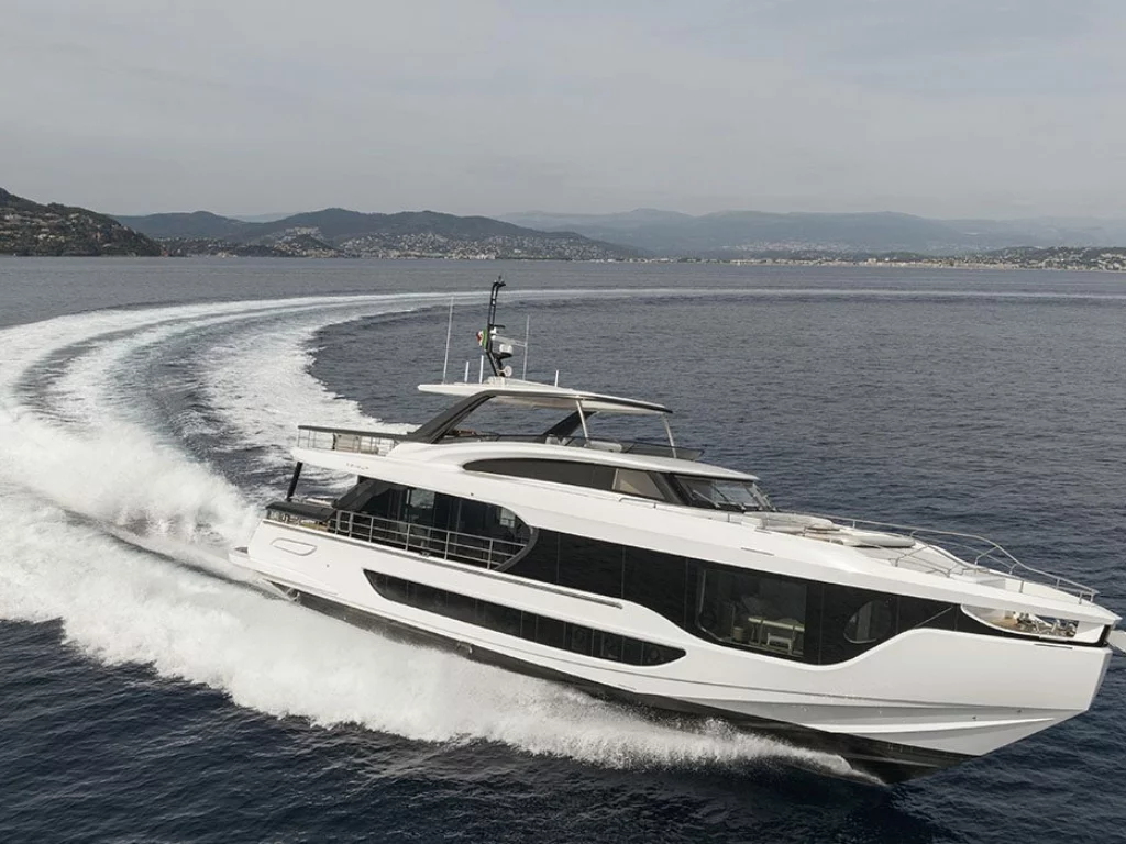 Azimut Grande 26M