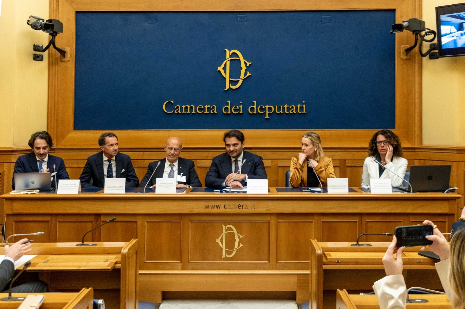 tavola rotonda "Nautica da diporto: eccellenza produttiva, figure professionali e nuovi fabbisogni"