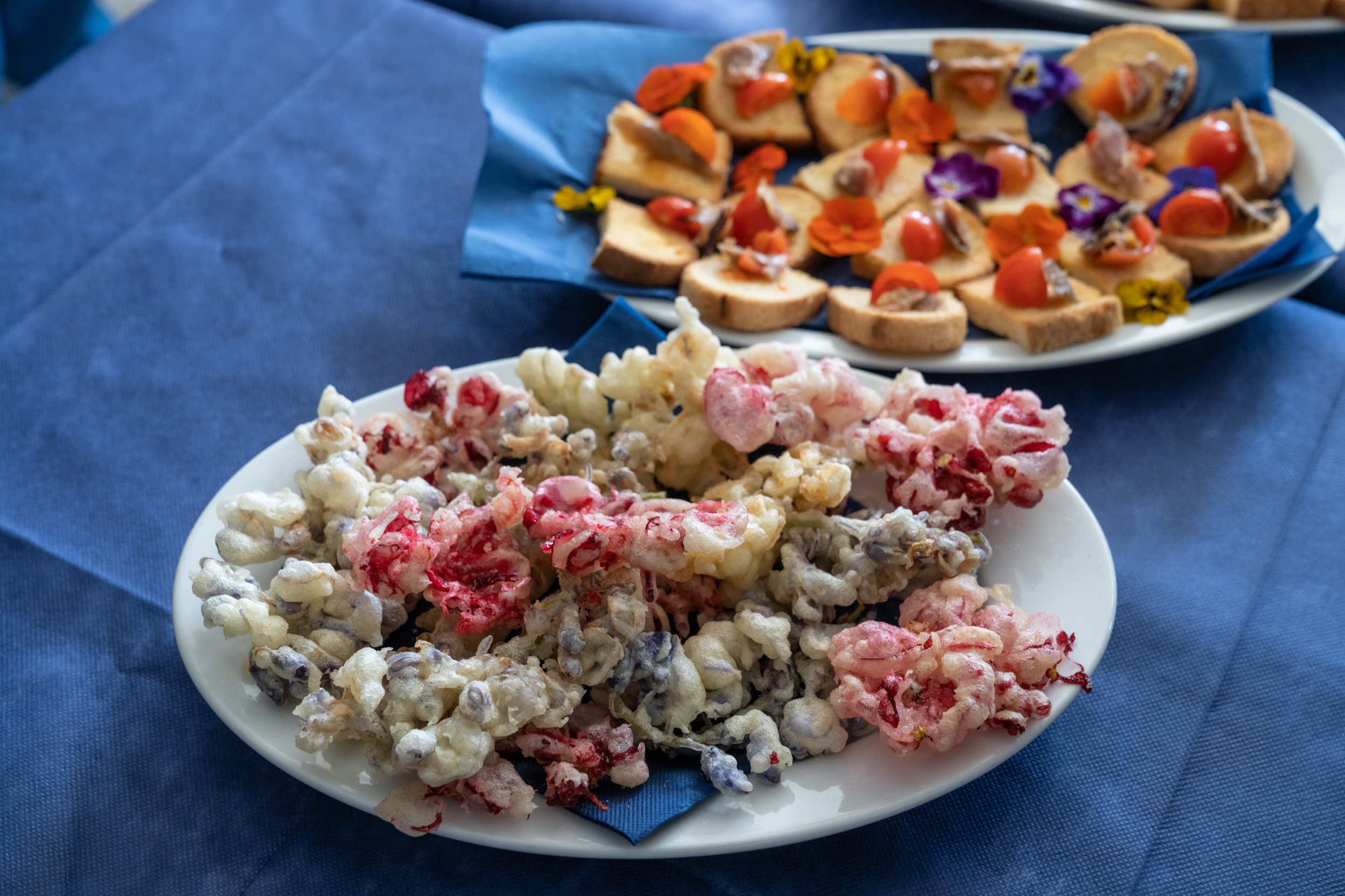 Piatto preparato con i fiori