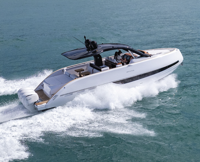 Invictus Yacht TT420S