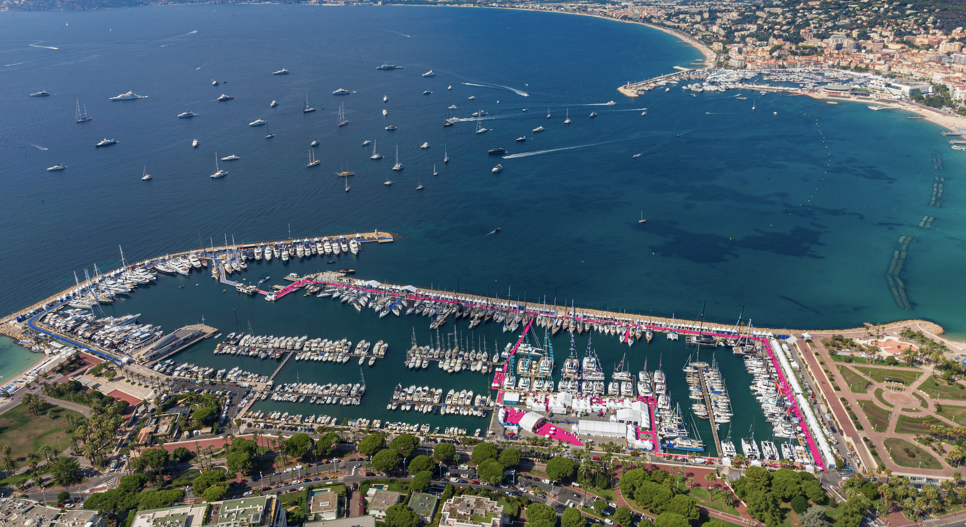 Scopri il Cannes Yachting Festival 2024, il più grande salone nautico in acqua d'Europa, dal 10 al 15 settembre.