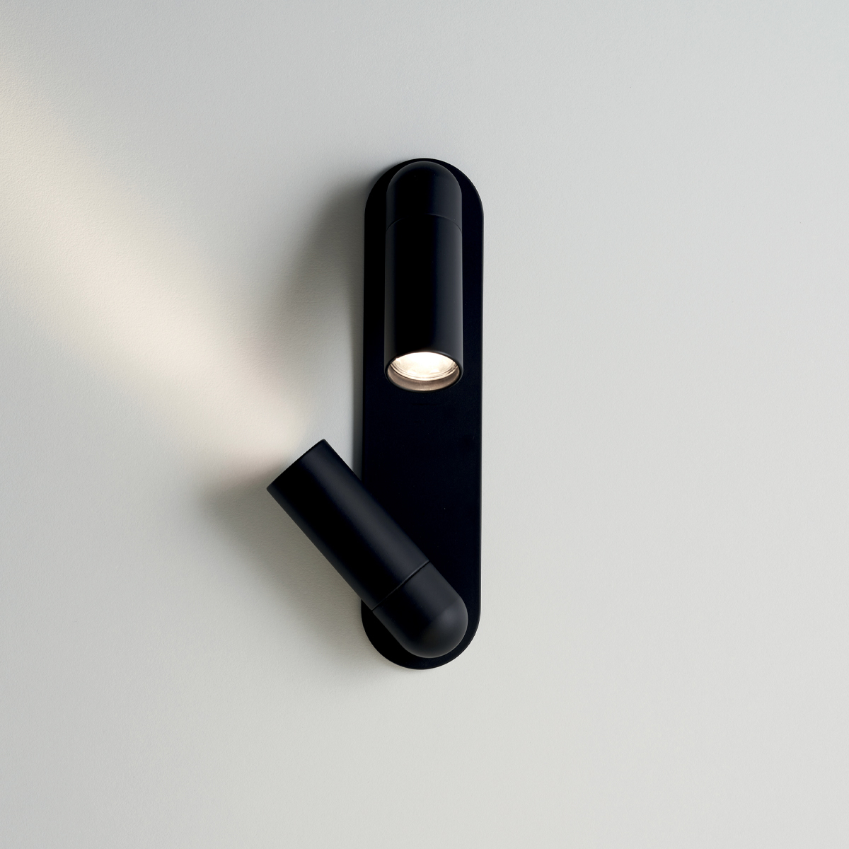 Quick Spa ottiene la Menzione d’Onore al Compasso d’Oro 2024 per la Capsule Collection Arcipelago, una collezione di illuminazione nautica.