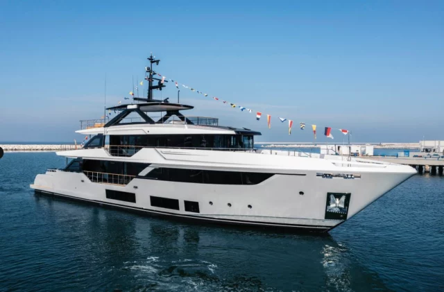 Navetta 38 Custom Line