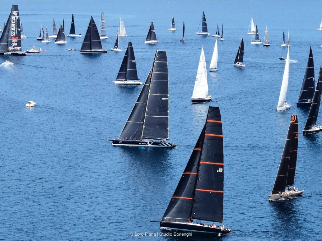 Scopri tutto sulla Loro Piana Giraglia 2024, l'epica regata offshore che porta 129 scafi da Saint-Tropez a Genova.