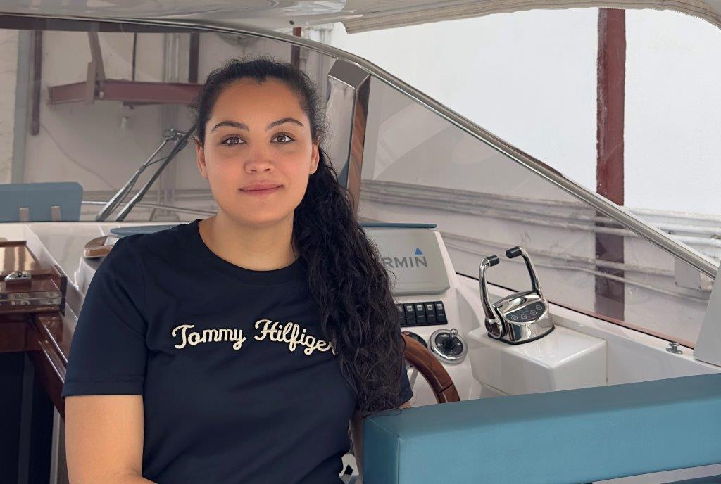 Rosaria Senese, la nuova Sales Manager di Cantiere Mimì, porta avanti la tradizione familiare e l'innovazione nel settore nautico.
