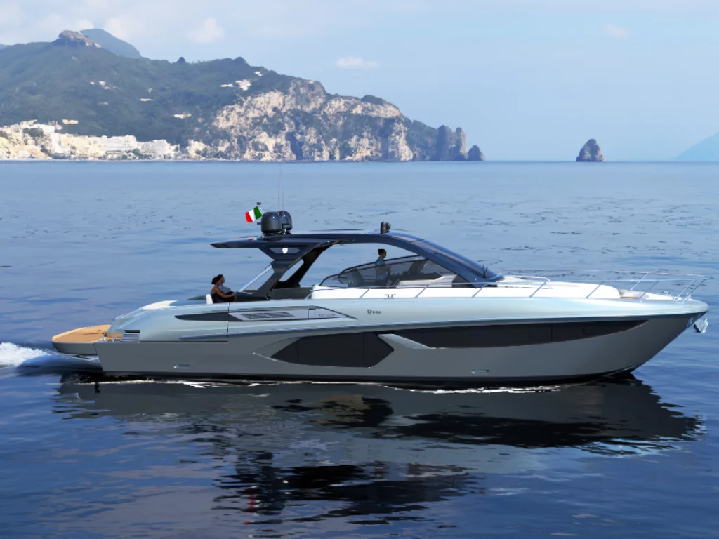 FIM presenta 500 Regina al Cannes Yachting Festival 2024: innovazione, eleganza e sostenibilità nel nuovo yacht.