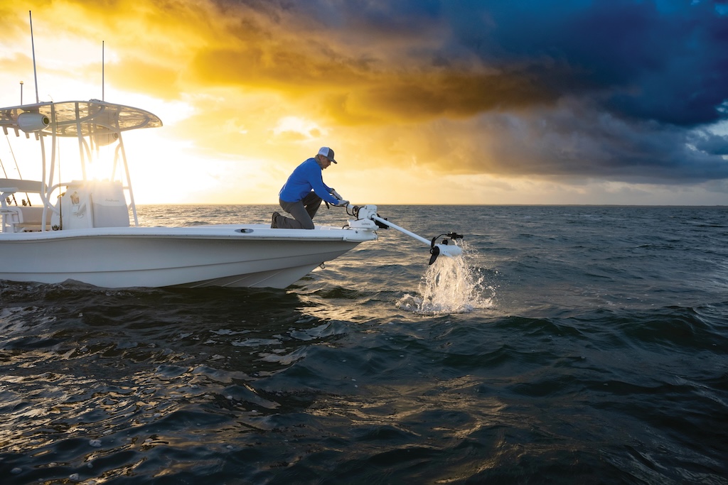 Garmin lancia il motore Force Kraken da 48" per imbarcazioni con poco pescaggio. Potenza e precisione in un design compatto.