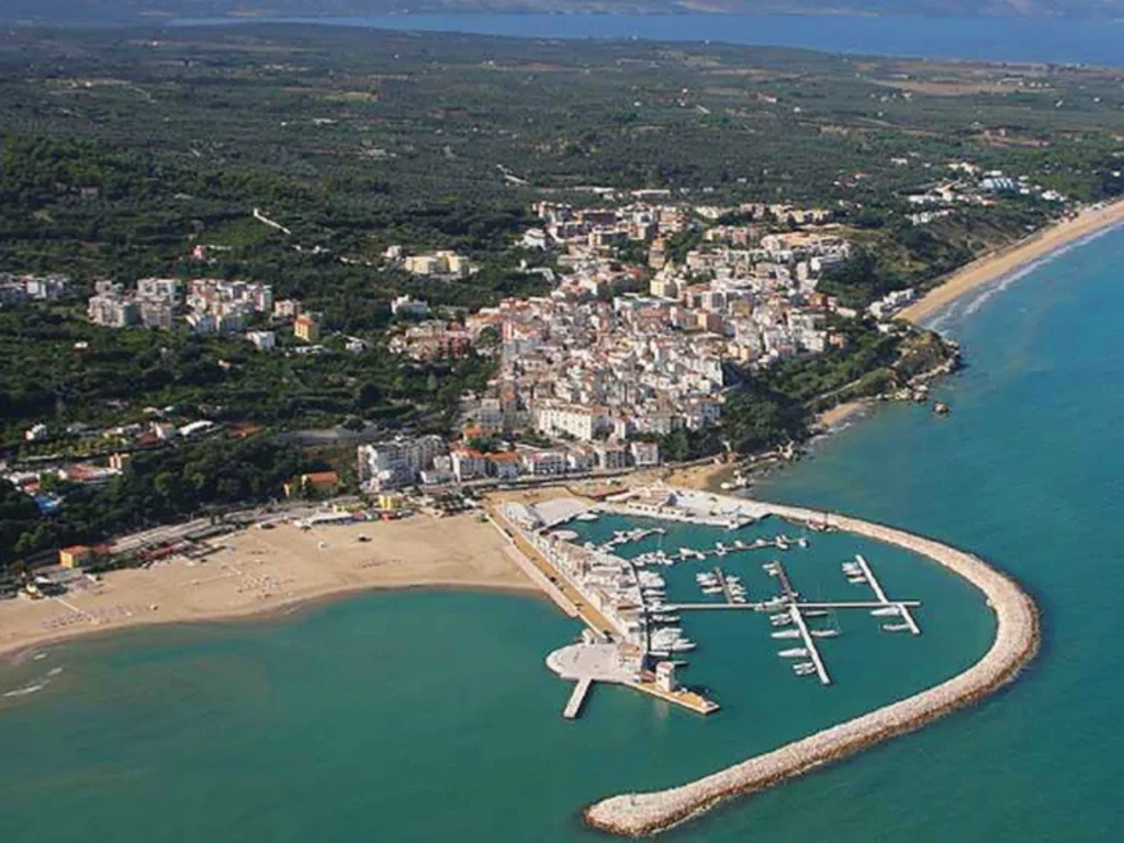 Il porto di Rodi Garganico