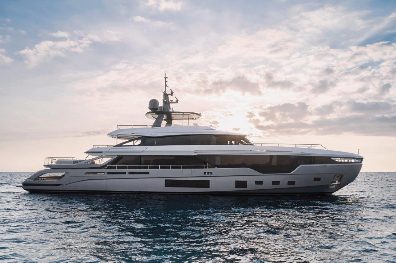 Azimut rafforza la presenza in Spagna con nuove partnership e l'apertura di due esclusive boutique a Palma e Madrid.