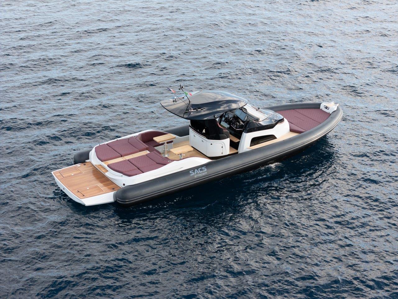 Scopri il nuovo Strider 13 di Sacs Tecnorib al Salone Nautico di Genova 2024. Un maxi-RIB innovativo e versatile.