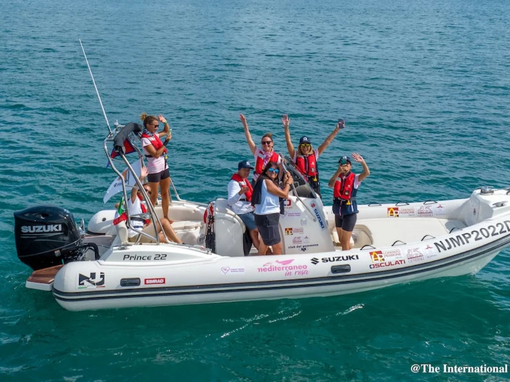 Raid Mediterraneo in Rosa venti24: un’avventura nautica al femminile da Catania a Genova con il supporto di Suzuki e Nuova Jolly Marine.