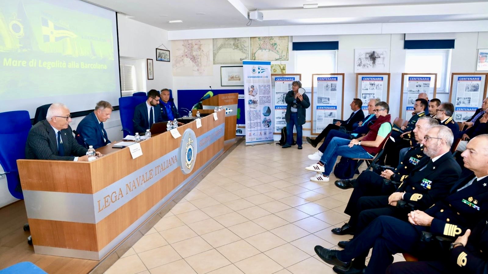 La campagna "Mare di Legalità" della Lega Navale Italiana trasforma barche confiscate in simboli di inclusione e legalità.