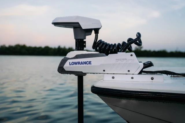 Lowrance Recon