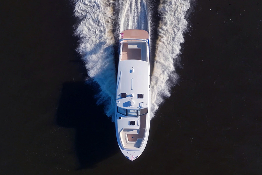 Volvo Penta lancia l’Assisted Docking per trasmissioni DPI a FLIBS 2024: tecnologia avanzata per una navigazione intuitiva.