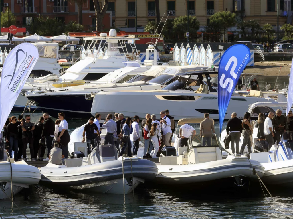 Navigare 2024 a Napoli: oltre 35 mila visitatori per il Salone Nautico con ingresso gratuito e prove libere in mare.