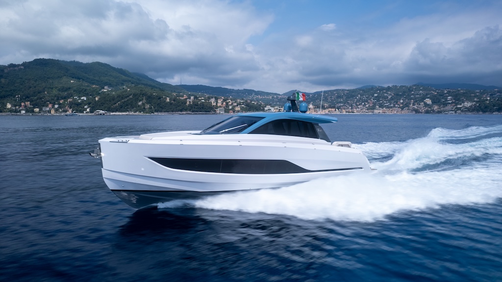 Tuxedo Yachting House