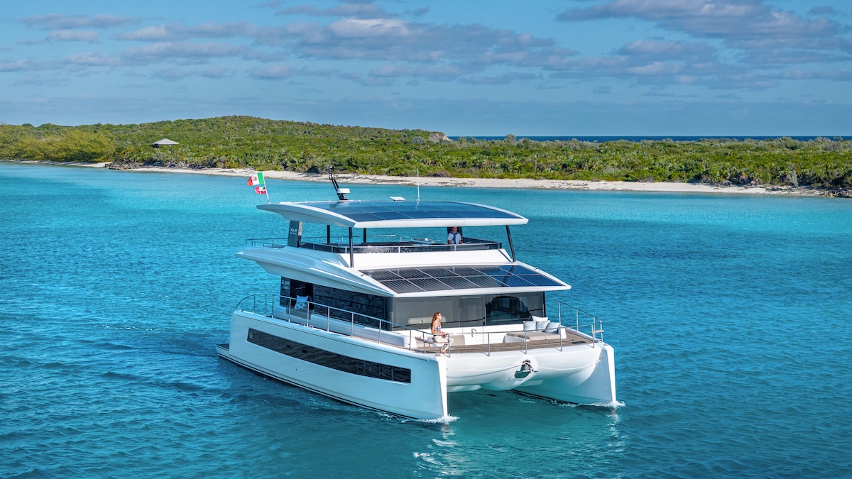 Silent Yachts punta su un 2025 di successo con nuovi modelli solari, tra cui l'ammiraglia SY80 e l'SY62 3-Deck Closed.