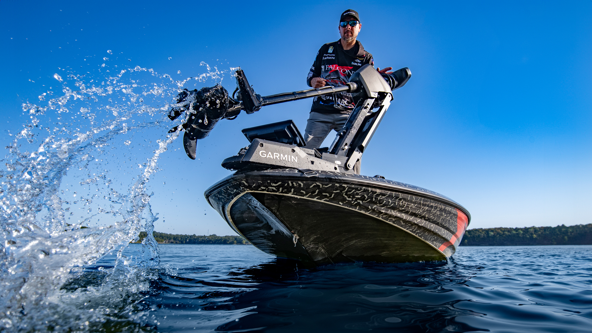 Scopri Garmin Force Pro, il trolling motor più evoluto: potenza, GPS avanzato e immagini UHD per la pesca perfetta!