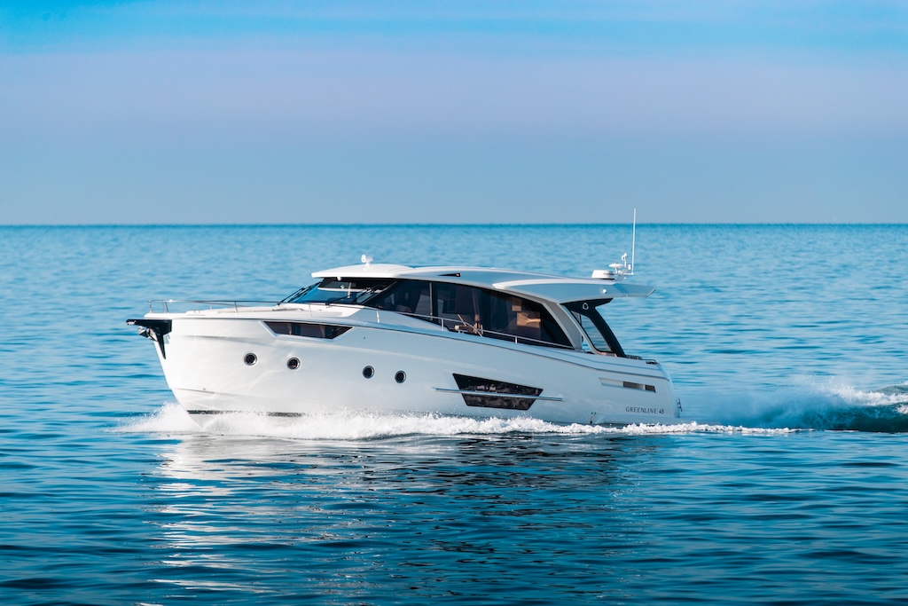 Greenline Yachts vende un 45 Coupe interamente in Bitcoin, segnando un passo storico nella nautica di lusso digitale.