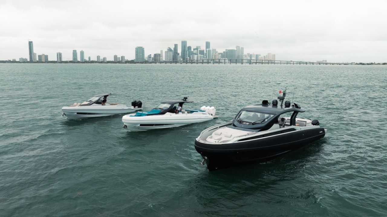 Sacs Tecnorib al Palm Beach Boat Show 2025 con la gamma Rebel, maxi-rib di lusso dal design innovativo e alte prestazioni.