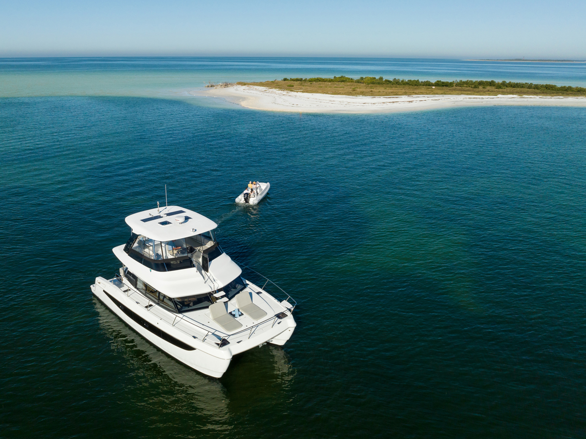 Scopri i catamarani Aquila con FC-Yacht alla Fiera Nautica di Sardegna 2025. Noleggio e formule d'acquisto.