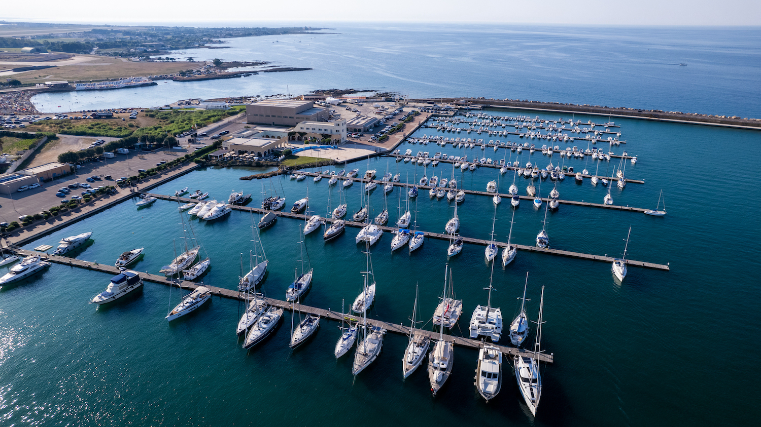 Il Gruppo Marinedi acquisisce il controllo del Marina di Brindisi e avvia un piano di sviluppo a lungo termine.