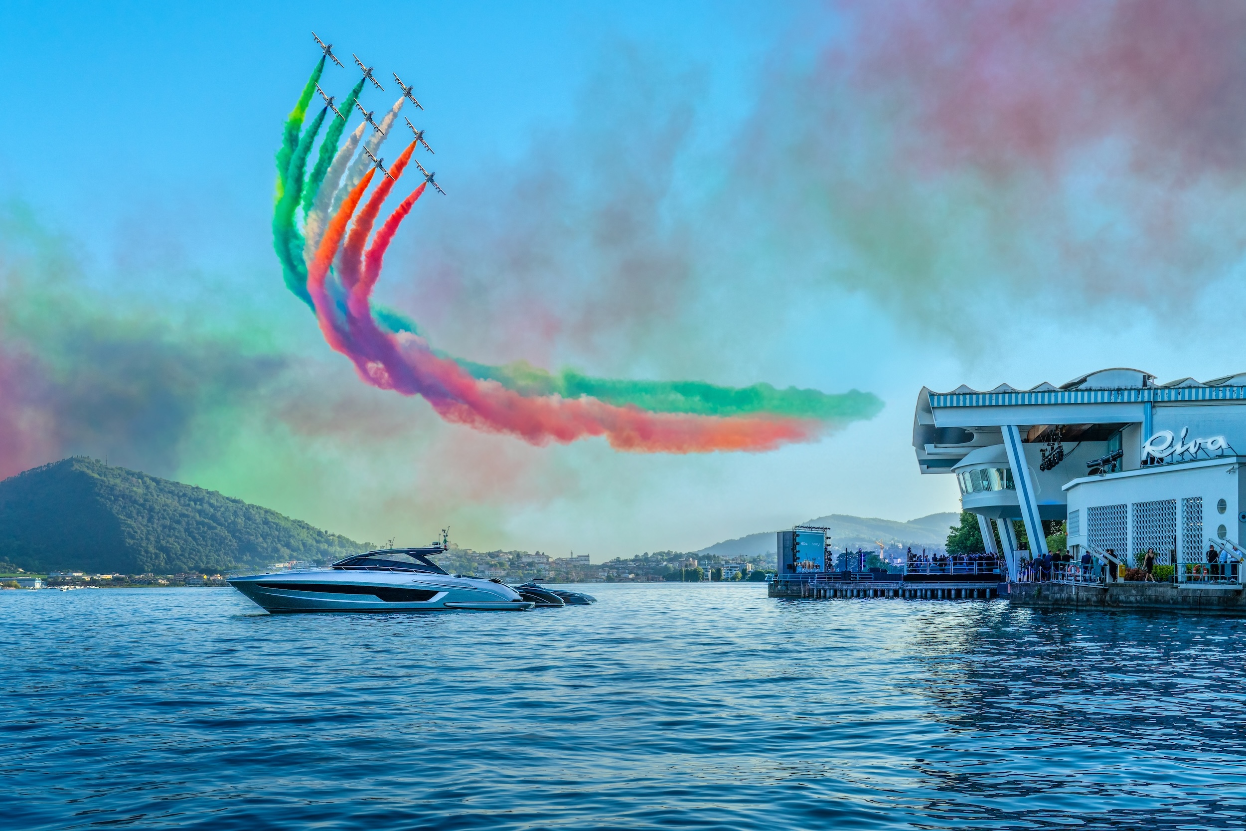 Riva presenta 4 nuovi yacht a Sarnico: Aquariva Special, Riva Cento, Riva 58' Capri e Iseo Super. Evento esclusivo 2025.