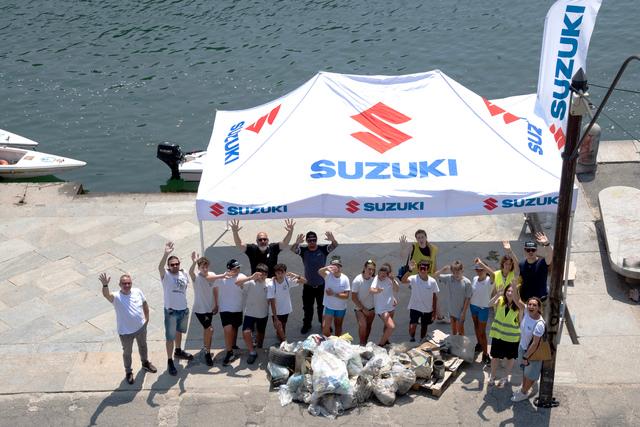 Suzuki, Torino e FIC unite per pulire il Po: raccolti 50kg di rifiuti. Motori con filtro microplastiche.