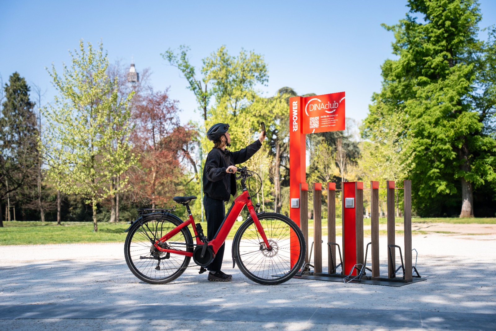 I porti turistici diventano hub per e-bike e turismo sostenibile, protagonisti del futuro del diporto esperienziale.