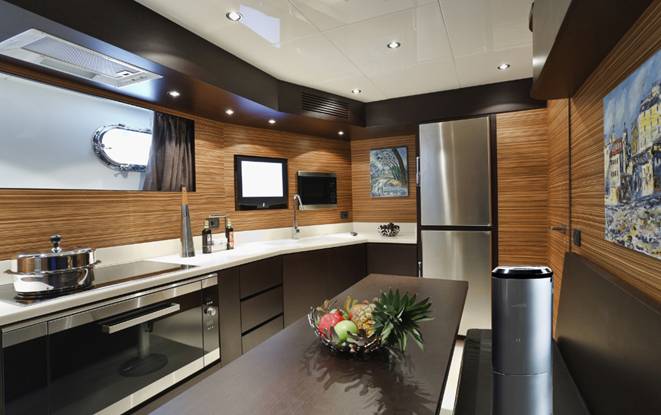 SMART CARA PCS-500 trasforma gli scarti organici in polvere sterile e inodore, riducendo i rifiuti a bordo fino al 90%.