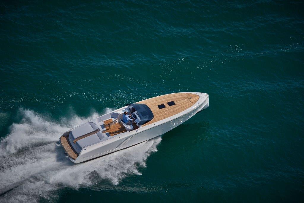 Frauscher Italia | Feltrinelli porta al Salone di Genova 2025 tre modelli iconici: 1212 Ghost, Ghost Air e 858 Fantom Air.