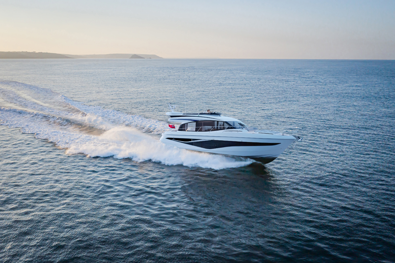 Princess Yachts presenta al Cannes Yachting Festival la nuova F58: eleganza, innovazione e fino a 34 nodi.