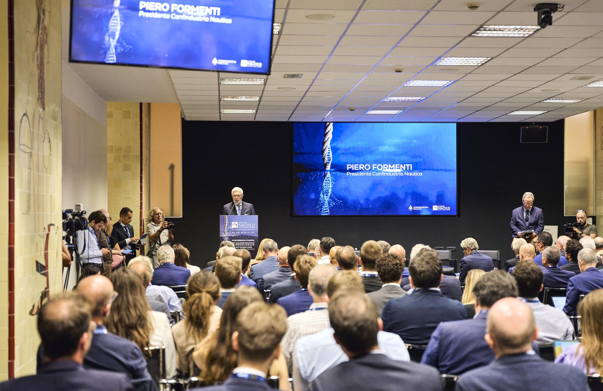 Il 65° Salone Nautico di Genova, 18-23 settembre 2025: 1.000 barche, 123 novità, 96 première e focus globale.